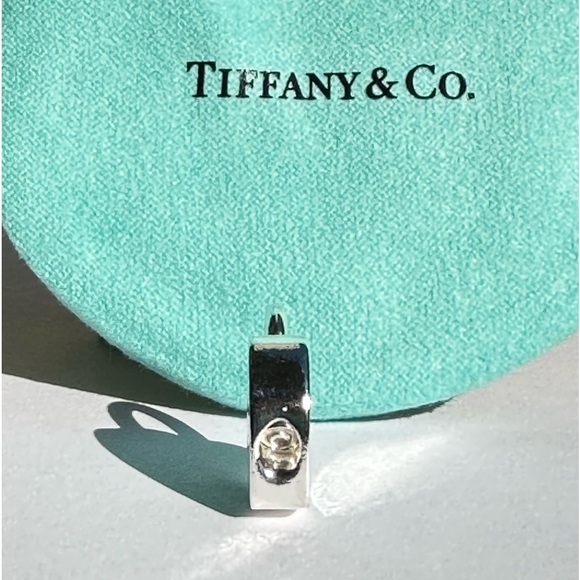 AUTH RARE vintage Tiffany & Co. “BE MINE” heart padlock charm/pendant💙 - Picture 8 of 16